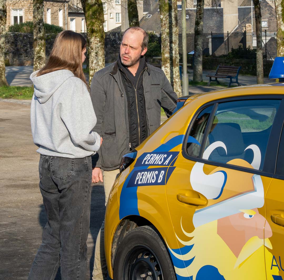 Jérémy, moniteur auto-école viking vire normandie